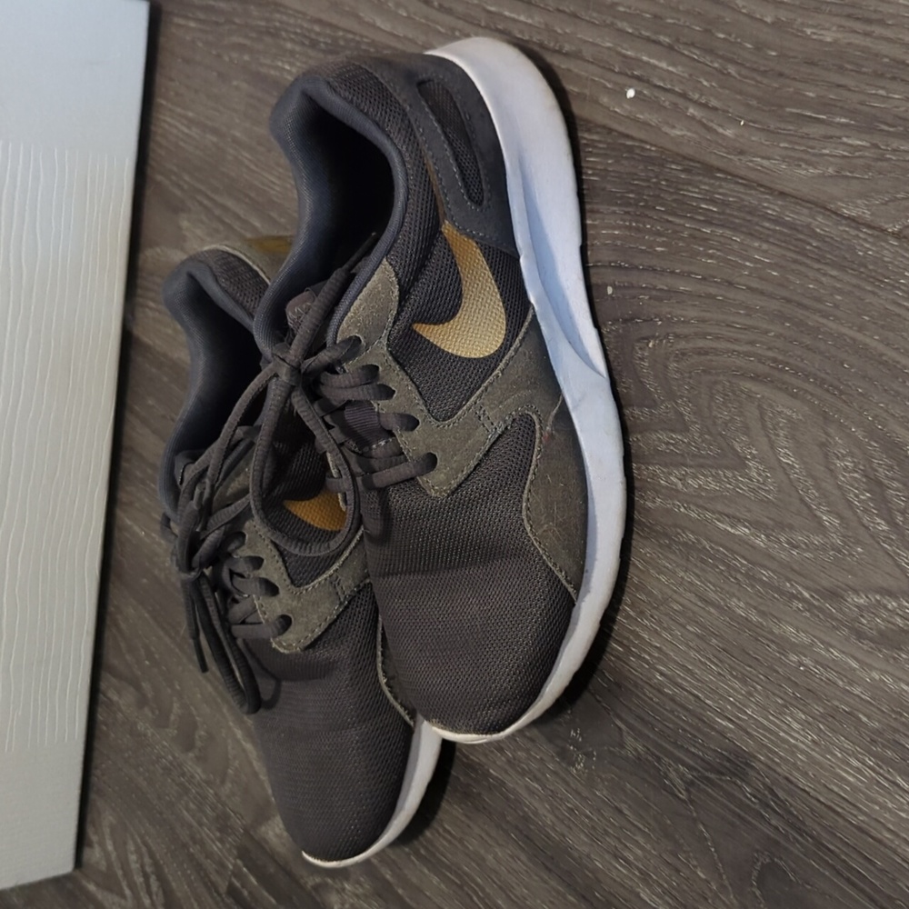 Women's Nikes